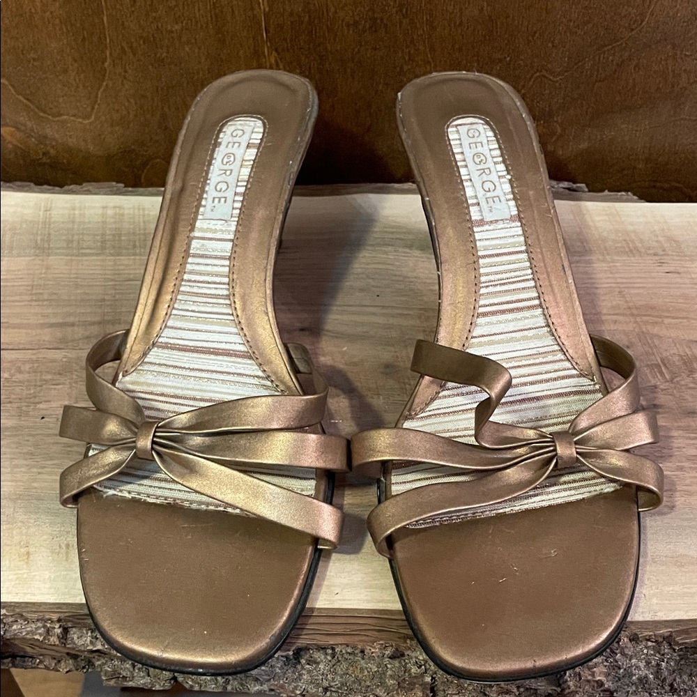 George Women's Metallic Bronze Heels